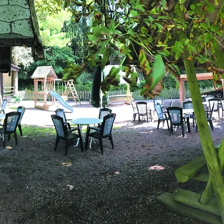 奥斯特朗乡村酒店 Beierfeld
