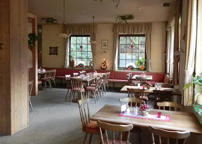 奥斯特朗乡村酒店 3*