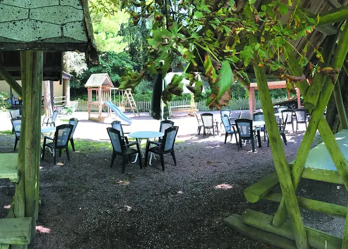 奥斯特朗乡村酒店 Beierfeld